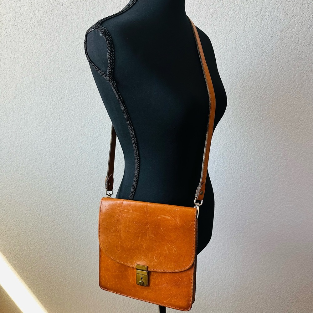 Vintage leather Tan Crossbody Bag Tivoli